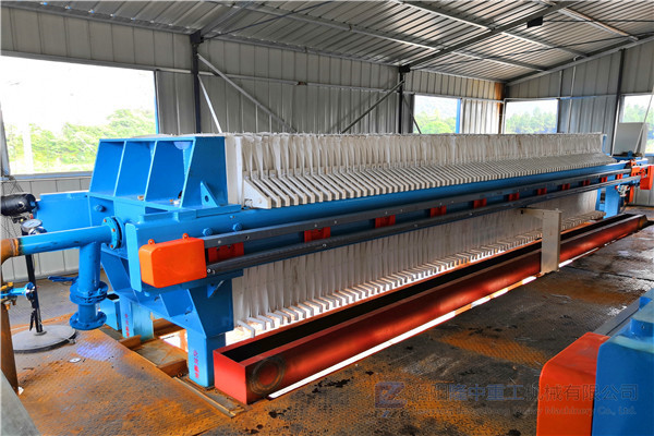 選擇壓濾機板框的材質，看看廠家是怎么做的