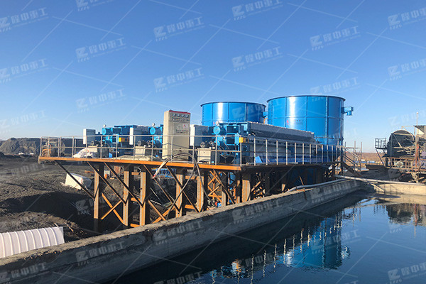 在廂式壓濾機(jī)工作中通常具有幾種液壓油進(jìn)入水中的條件？